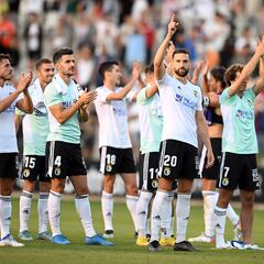 La defensa del Burgos puede con el acoso del Cartagena