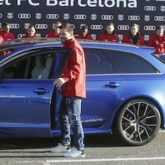 Audi entrega los nuevos coches a la plantilla del Barça