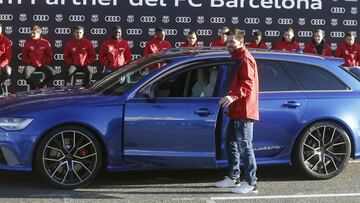 Audi entrega los nuevos coches a la plantilla del Barça