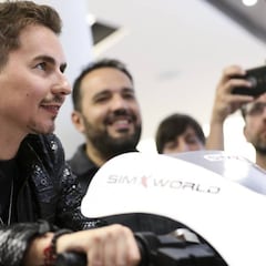 "Que vuelva Lorenzo a Ducati es por el momento sólo idea suya"