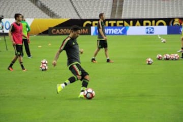 El 'Tri' afina detalles de cara a su debut en Copa América