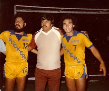 La primera incursión del Hugo Sánchez fuera del futbol mexicano y antes de convertirse en la leyenda fue en Estados Unidos, esto para el San Diego Sockers donde jugó 32 cotejos y anotó 26 goles