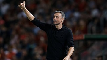 Luis Enrique, en un partido con la Selección española.