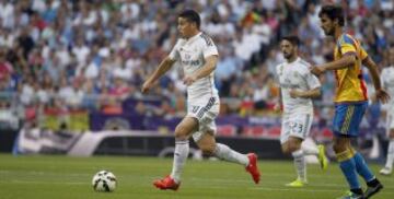 James, peligroso en la pelota quieta y mostró sacrificio