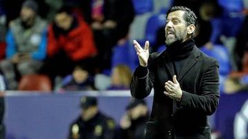 Quique Sánchez Flores entra a la contienda para dirigir al Tricolor