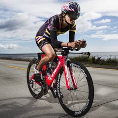 Valentina Carvallo cruzó Chile en 16 días con 16 triatlones