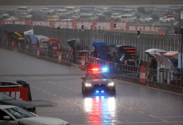 La pole de Márquez bajo la lluvia en Motegi