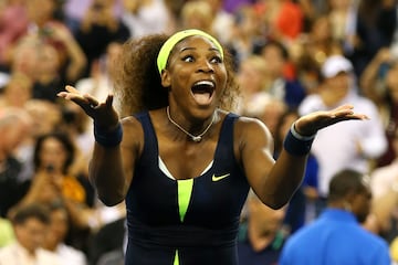 ?ltimo grande del a?o y otro doblete que consigui¨® la tenista norteamericana. De nuevo en su casa, donde llevaba sin ganar cuatro a?os. Lo hizo frente a la bielorrusa Victoria Azarenka, venciendo en tres sets por 6-2, 2-6, 7-5.
