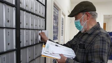Stimulus check: how can I use and cash my IRS prepaid debit card?
