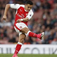 Alexis se resigna y deberá cumplir contrato en Arsenal