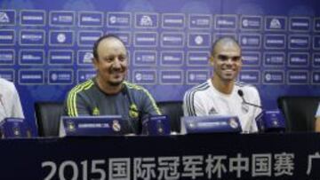 Benítez: "Florentino me ha dicho que iba a charlar con Ramos"