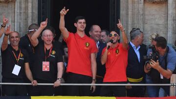 Hazard y Courtois en la celebraci&oacute;n.