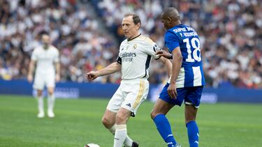 Emilio Butrague?o