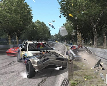 Destrucción total en Cross Racing Championship 2005