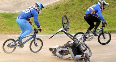 Aparatosa caída en la Copa del Mundo de BMX