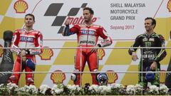 El triunfo de Dovizioso retrasa el alirón de Márquez