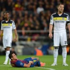 Cakir ya expulsó a Terry por un rodillazo a Alexis Sánchez