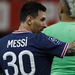 Pochettino full of praise for Messi after PSG winning debut