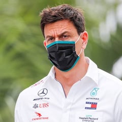 Wolff: "Si Hamilton se va, Mercedes seguiría rindiendo"