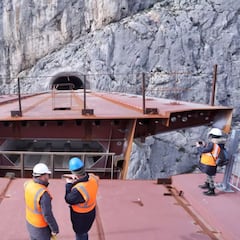 After 20 years this bridge is finally finished: The one big problem that engineers had to fix