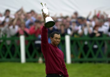 En pleno 2000, a?o del Tiger Slam, Tiger Woods se impuso en St. Andrews con una tarjeta total de 269 golpes, 19 por debajo del par, en la actuación más dominante de la historia del torneo.