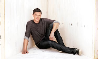 Monteith era una joven y prometedora estrella cuando falleció. Era uno de los protagonistas de la famosa serie 'Glee', que trata sobre un coro en un instituto que congrega a estudiantes muy diferentes. Era, además, pareja en la vida real de su coprotagonista en la serie, Lea Michele. El actor fue encontrado muerto en una habitación de hotel en Canadá. La autopsia reveló una sobredosis de alcohol y heroína. Anteriormente ya había tenido problemas de adicciones entrando, incluso, en rehabilitación.