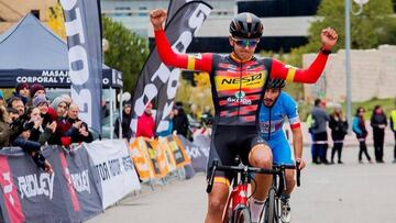 Esteban mantiene el liderato en la victoria de Feijoo