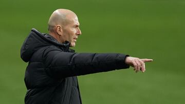 Deschamps tips Zidane to take over as next France coach