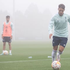 Denis retoma el mando