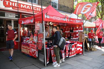 El Emirates recibe a Wenger tras el anuncio de su marcha