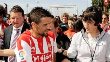 <b>EN CASA. </b>Nacho Novo quiere devolver el apoyo de la afición rojiblanca en su estreno en El Molinón.