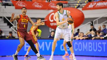 Ante Tomic, durante el partido de la 32ª jornada de la Liga Endesa entre UCAM Murcia y Joventut de Badalona.