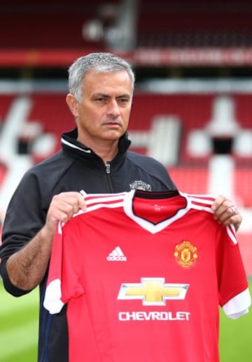 Mourinho's Manchester United unveiling in pictures