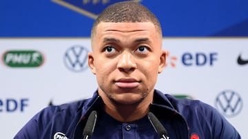 Mbappé tensa la cuerda