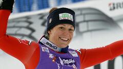 La esquiadora italiana Elena Fanchini, tras una competición de esquí.