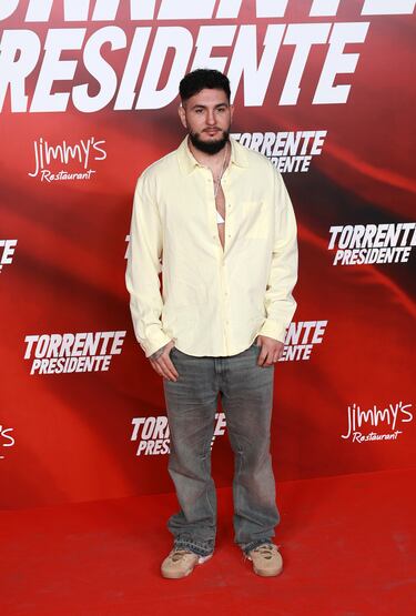 Omar Montes durante la premier de la película 'Torrente Presidente' en los Cines Callao. 
 
 
 