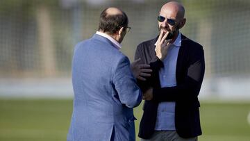 Monchi, junto a Jos&eacute; Castro. 