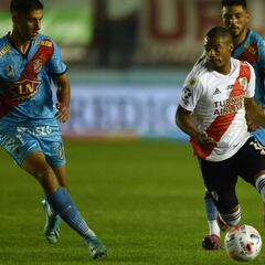 River ante Arsenal, para no ceder terreno en el torneo