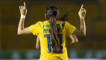 
 
 
 Tigres Femenil le meti&oacute; cuatro goles a Monarcas en el Estadio Universitario y toma el liderato del grupo dos con 17 unidades.
 