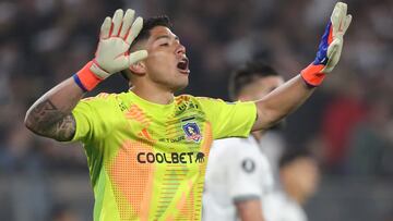 ¿Desconfianza en el arco? León busca a este ídolo del futbol chileno