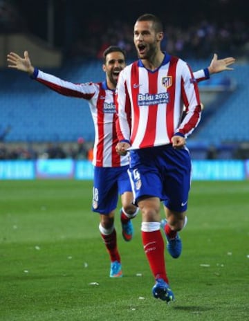 Mario Suárez celebra el 1-0.