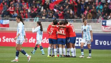 Chile golea a Argentina y queda a las puertas del Mundial