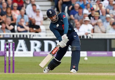 England set new ODI world record total of 481/6 against Australia