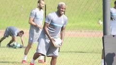 Farfán ya entrena con Alianza