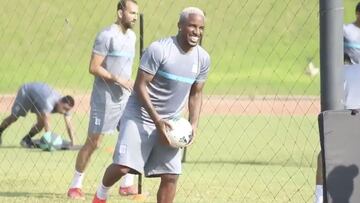 Farfán ya entrena con Alianza
