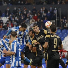 Arturo tendrá que esperar, llega al Deportivo sancionado