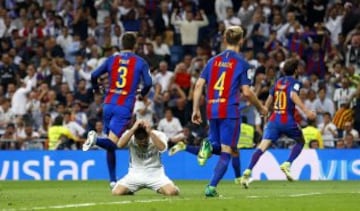 Carvajal se lamenta por el gol de Messi en la última jugada del partido 