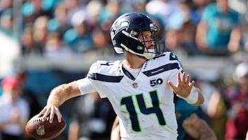 Follow all the National Football League action as it happens, as the Seattle Seahawks host the Houston Texans today, Monday October 20, at Lumen Field.