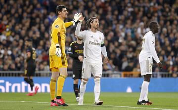 Courtois y Sergio Ramos.