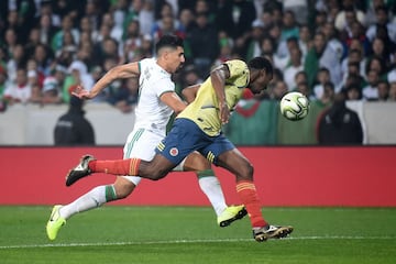 La Selección Colombia cayó goleada ante Argelia en el amistoso que se disputó en Lille. Mahrez fue la gran figura del partido al marcar doblete. 